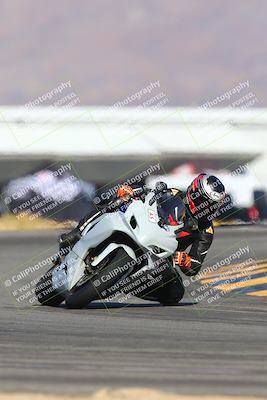 media/Jan-14-2024-SoCal Trackdays (Sun) [[2e55ec21a6]]/Turn 16 Set 2 (1125am)/